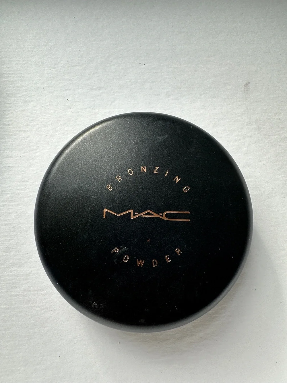 MAC Cosmetics Bronzer - I’ll hold my breath
